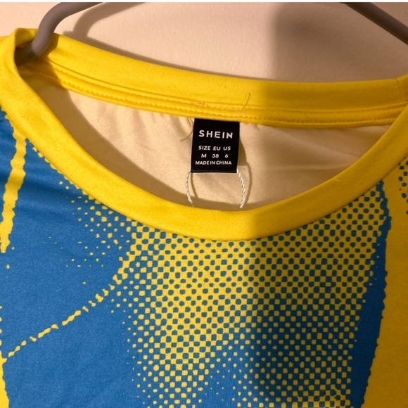 Shein crop top - Picture 5 of 5